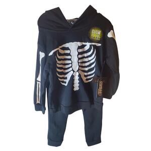 10Threads Two Piece Hoodie Skeleton Glow in the Dark Set, NWT, Boys 6